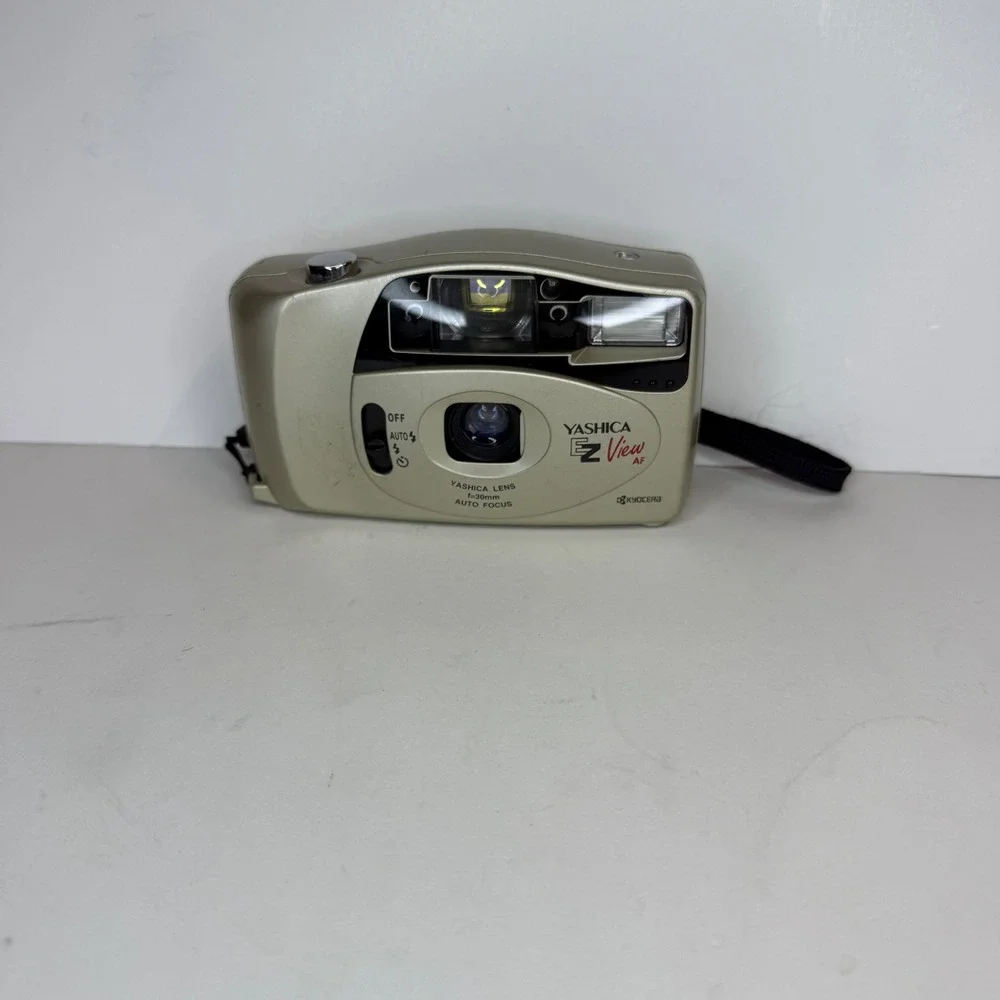 Yashica EZ View‎ AF 35mm Film Camera Kyocera 30mm Lens Champagne Gold